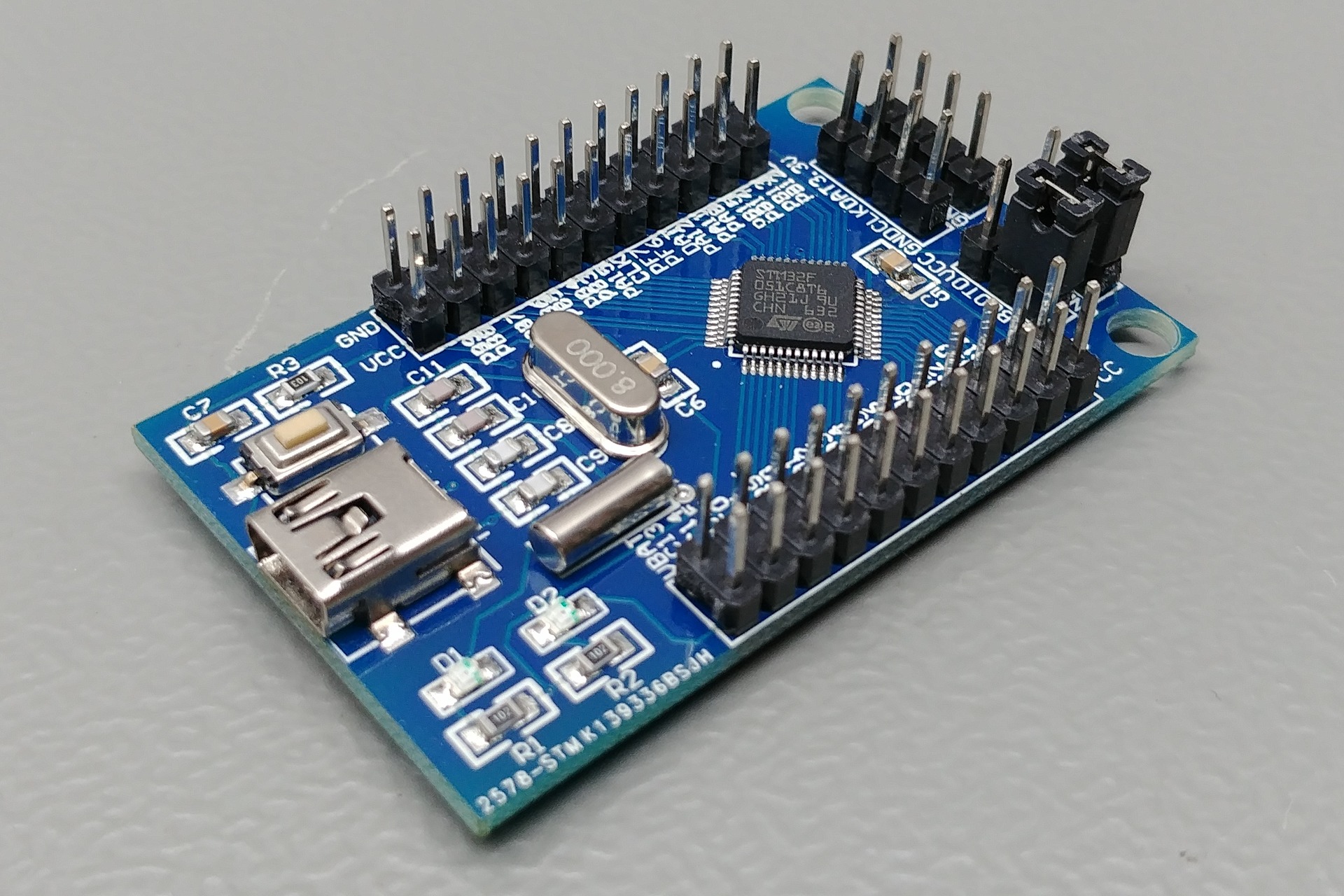 Picture of the LC Technology STM32F051C8T6