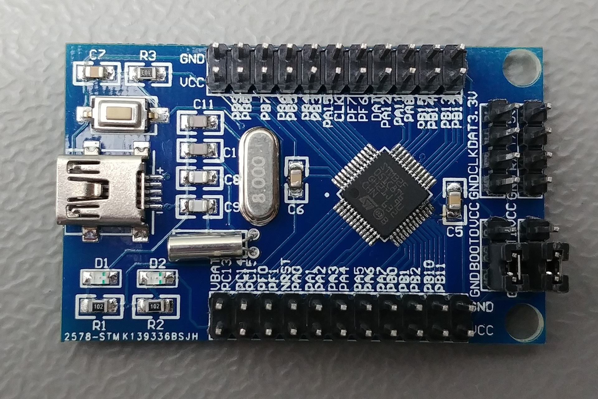 LC Technology STM32F051C8T6: Top view