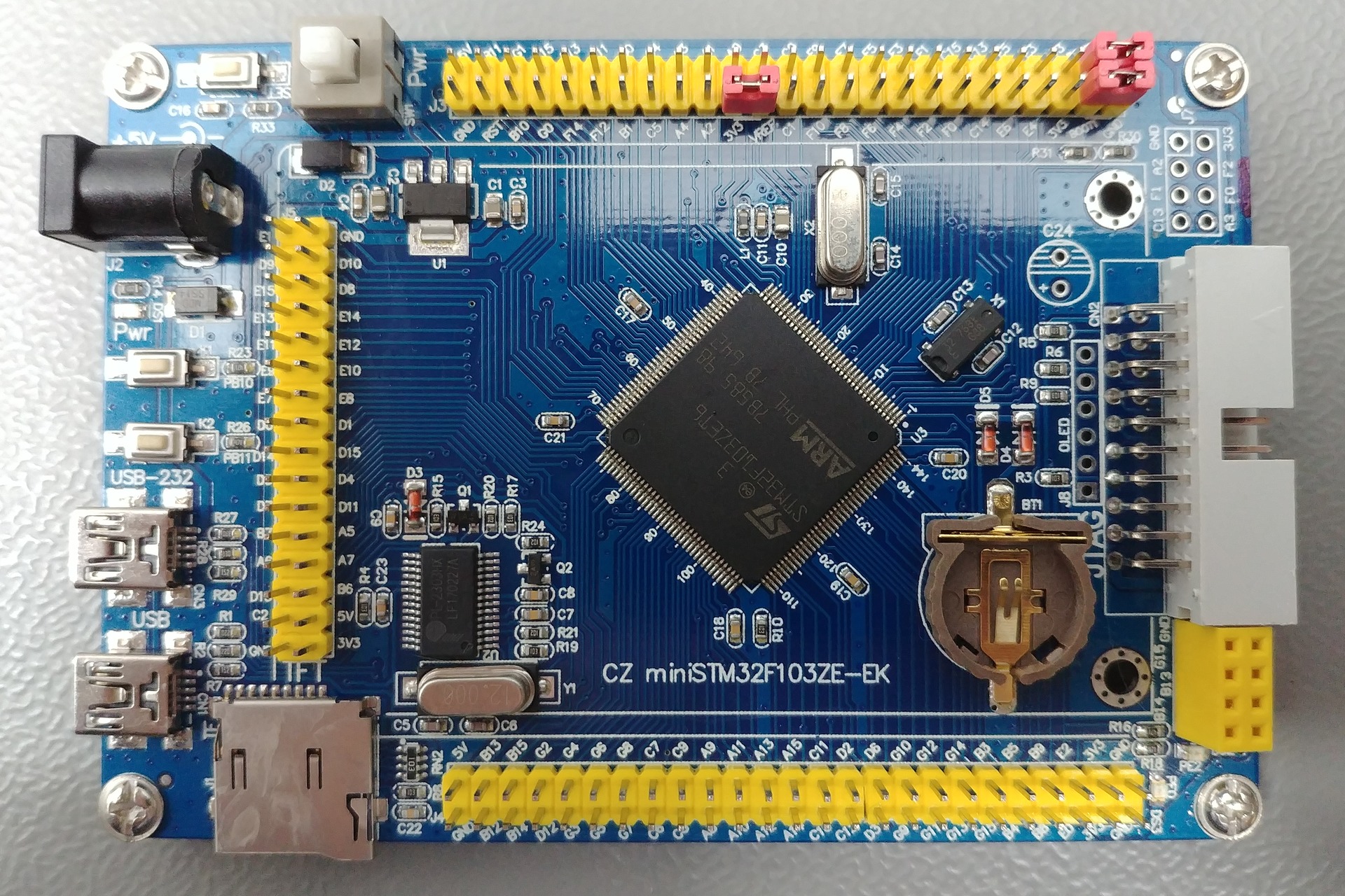 STM32F103ZET6 - CZ miniSTM32F103ZE-EK | STM32-base project